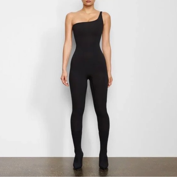 SKIMS Pants - Skims All In One One Shoulder Bodysuit